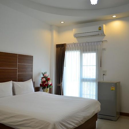Ketsara Hotel Maha Sarakham Værelse billede
